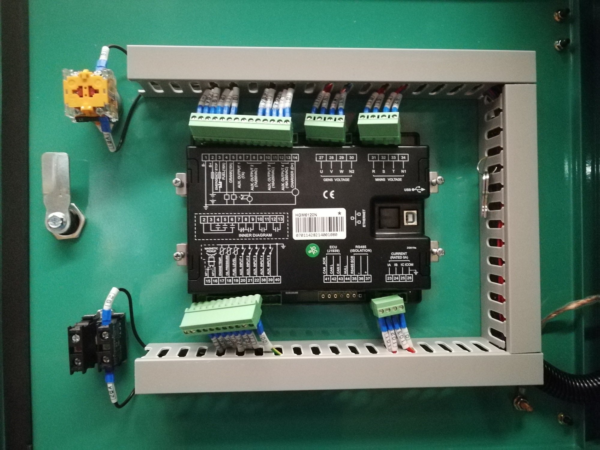 Połączenie panelu sterowania dla generatora wysokoprężnego Cummins o mocy 350 kVA